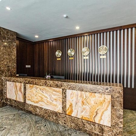 Shera Park Boutique Hotel 阿拉木图 外观 照片