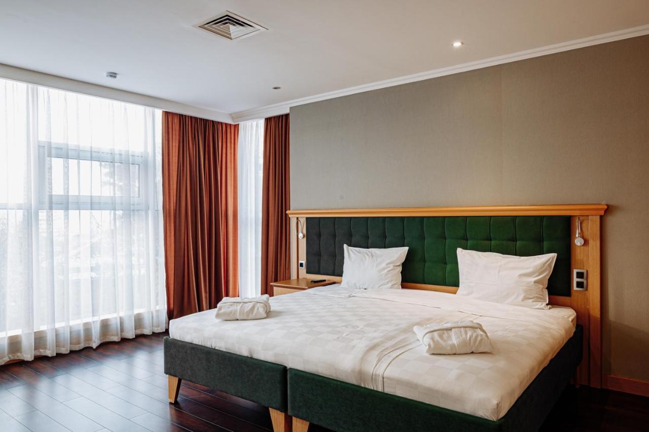 Shera Park Boutique Hotel 阿拉木图 外观 照片